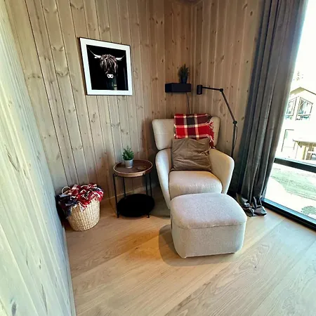 Holiday home Midtibakken Favang