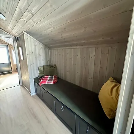 Midtibakken Holiday home Favang