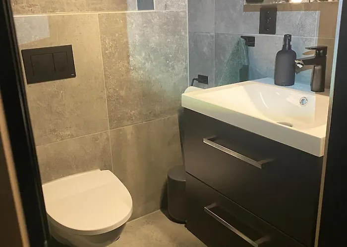 度假居 In And Out In The Middle Of The Slopes Favang