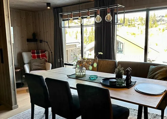 In And Out In The Middle Of The Slopes * Favang