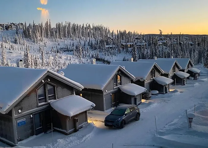 In And Out In The Middle Of The Slopes 度假居 Favang