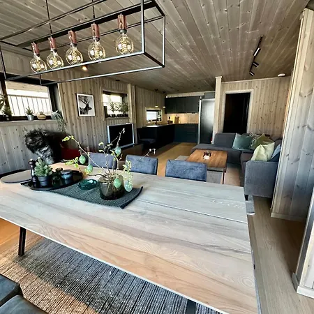 בית נופש In And Out In The Middle Of The Slopes *