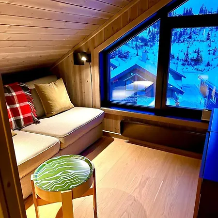 In And Out In The Middle Of The Slopes *